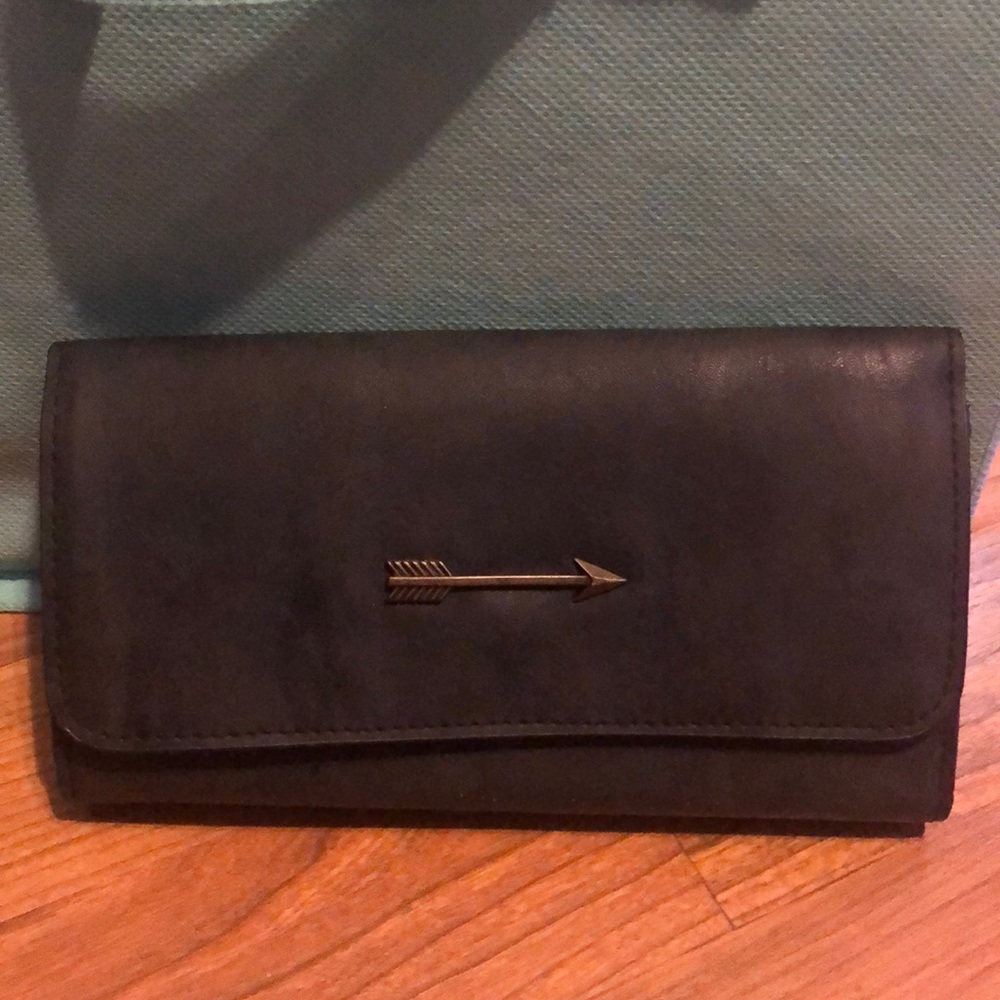 Black Arrow Wallet